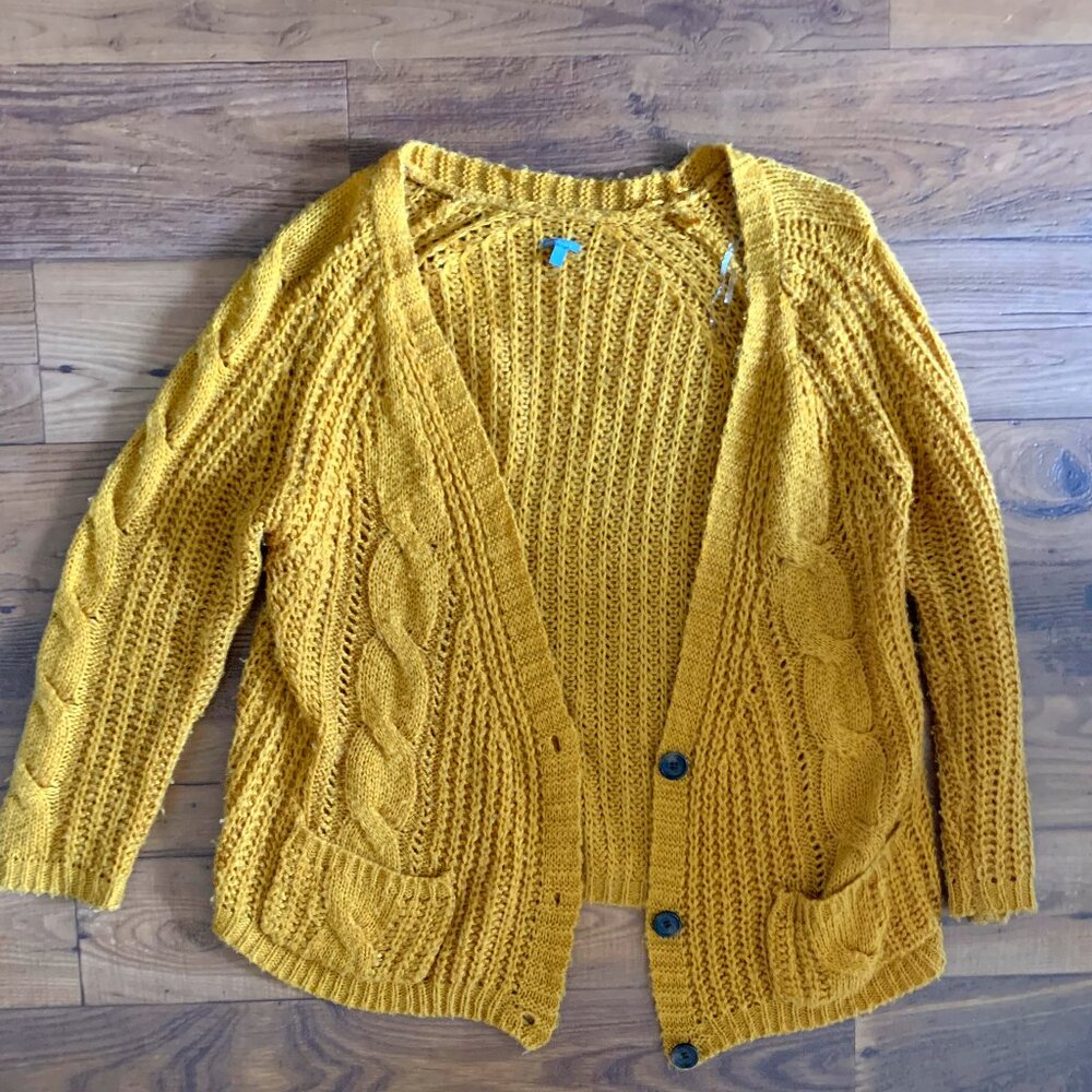 Charlotte Russe Cardigan - M